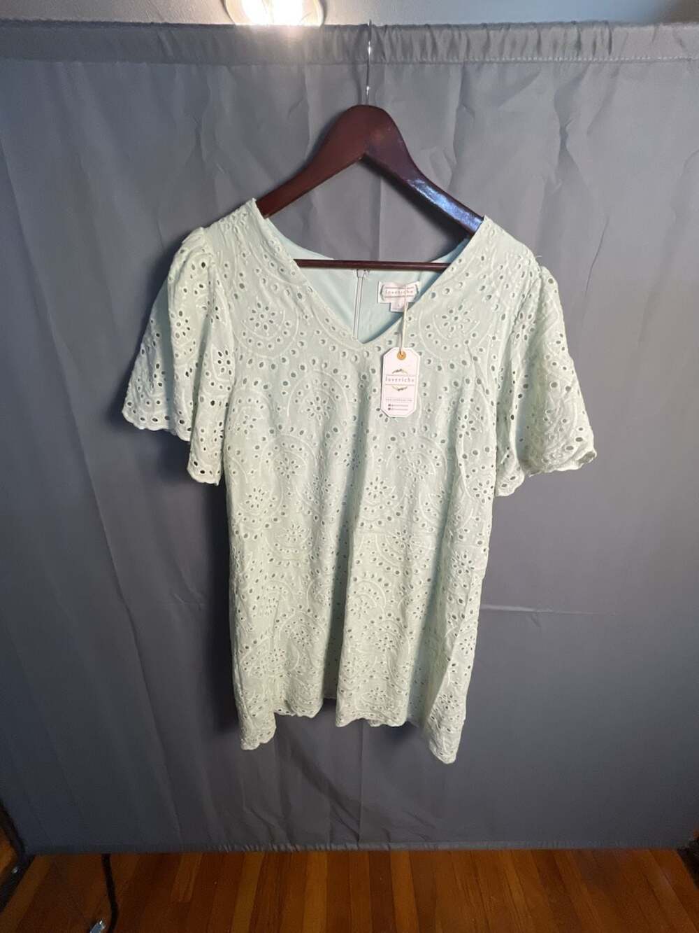 NEW Loveriche eyelet embroidered top Large